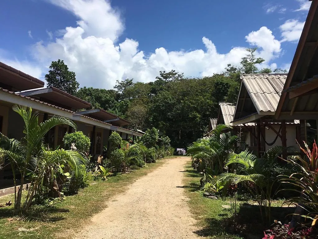 Hotel Klong Khong Garden Ko Lanta 2*,  Thailand