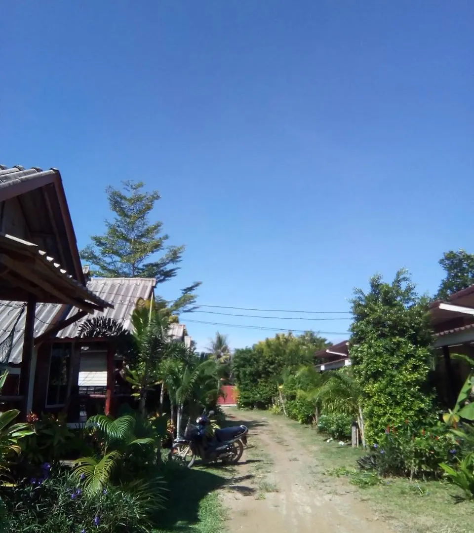 Hotel Klong Khong Garden Ko Lanta 2*,  Thailand